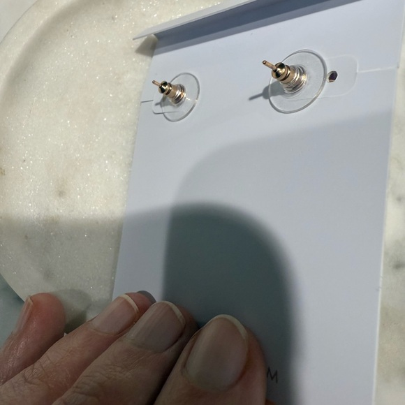 Kendra Scott Purple Stud Earrings in Rose Gold Tone - Picture 5 of 6